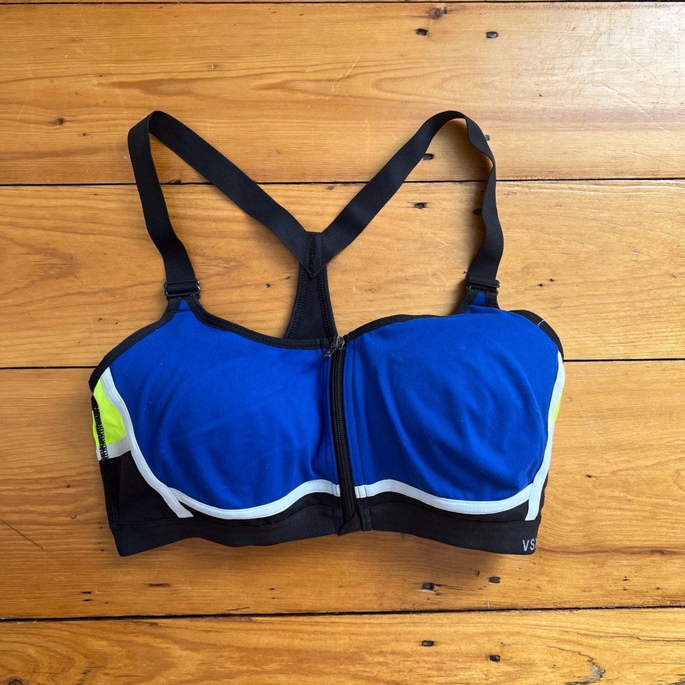 Victoria’s Secret Sport VSX 34DD Sports Bra